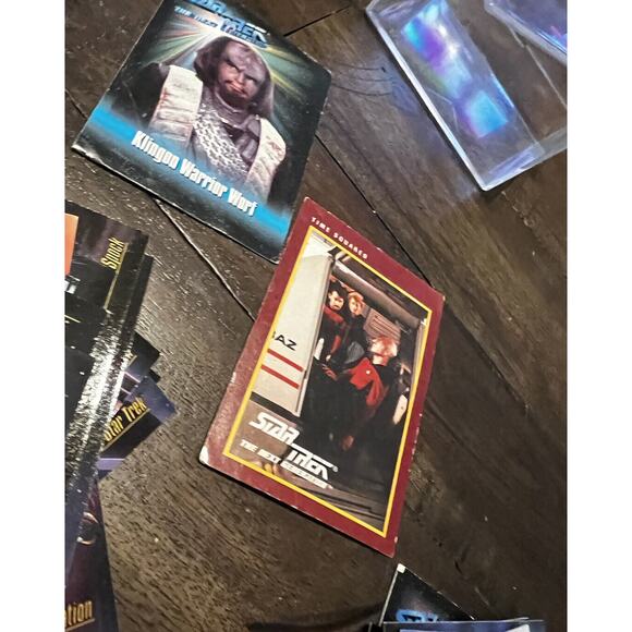 Vintage 1993 1991 Star Trek Collector Cards 83 Cards & 5 Cardboard Figure Cards - Picture 6 of 10